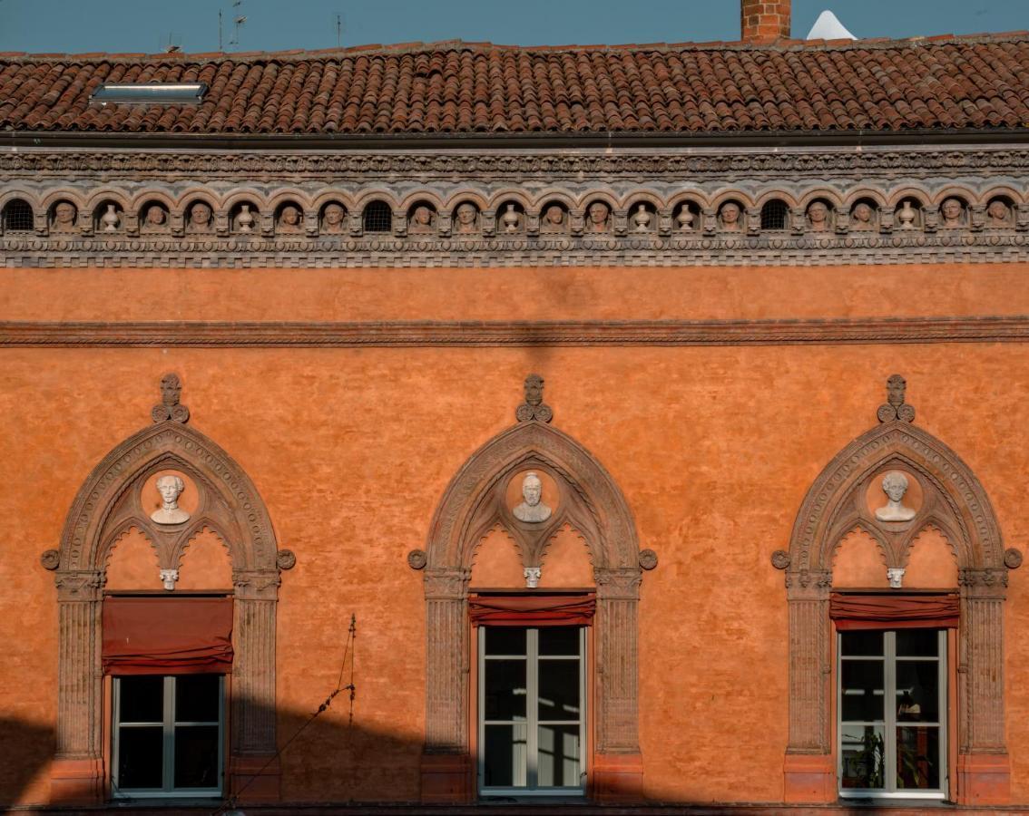 Piazza Santo Stefano Con Vista Apartment Bologna Bagian luar foto